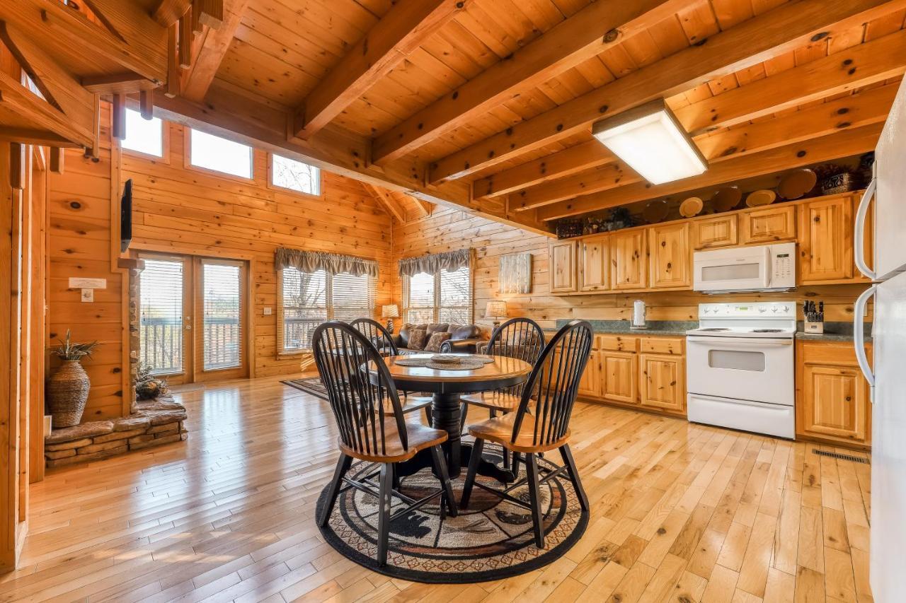 Elegant Escape Villa Pigeon Forge Exterior photo