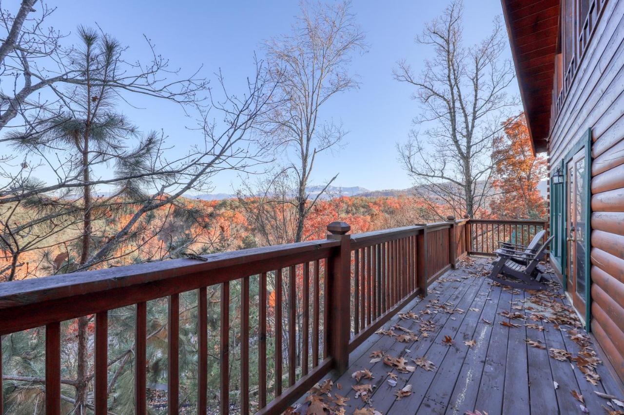 Elegant Escape Villa Pigeon Forge Exterior photo